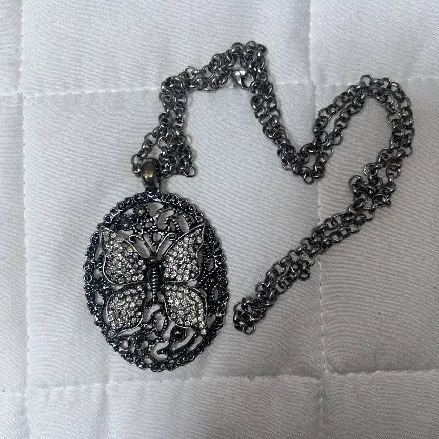[BUNJANG] Lete Vintage Butterfly Cubic Necklace / 레테 빈티지 나비 큐빅 목걸이