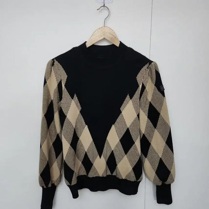 [SOLD OUT] [와이드앵글] 90 55 여 아가일패턴 니트