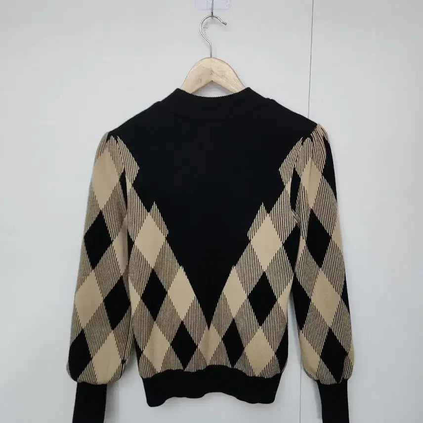 [SOLD OUT] [와이드앵글] 90 55 여 아가일패턴 니트