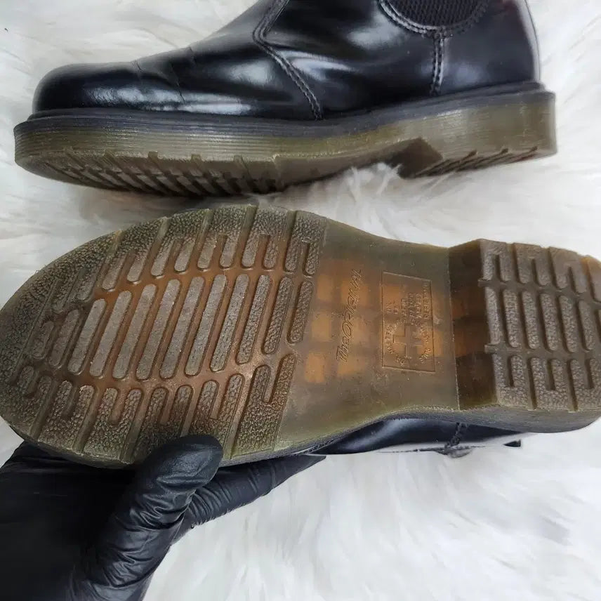 [BUNJANG] Dr. Martens Chelsea Boots 240-245 / 닥터마틴 블랙 첼시 부츠 240-245