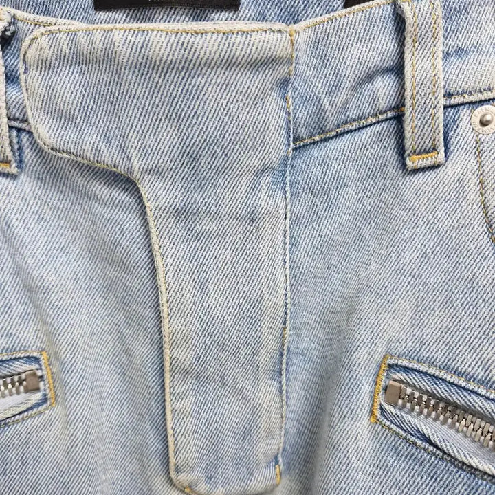 [BUNJANG] Balmain FW24 Light Wash Biker Denim Jeans / [29] 발망 신형 FW24 라이트 워싱 바이커 데님 진