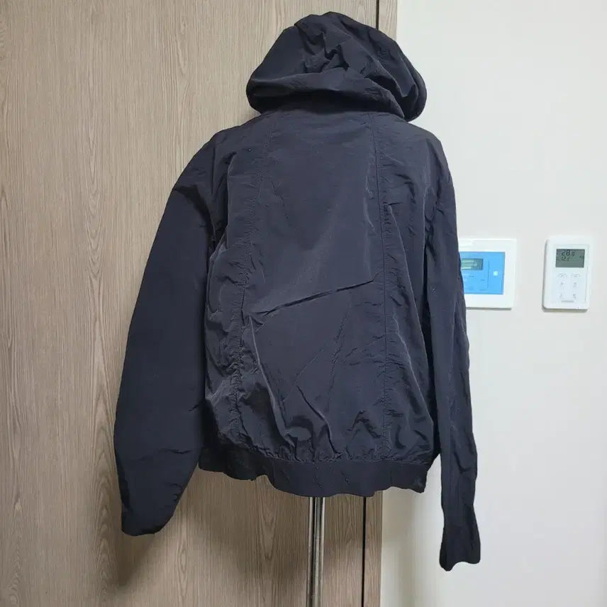 [BUNJANG] Armani Exchange Hooded Windbreaker Jacket Black / 아르마니 익스체인지 후드 바람막이 블랙