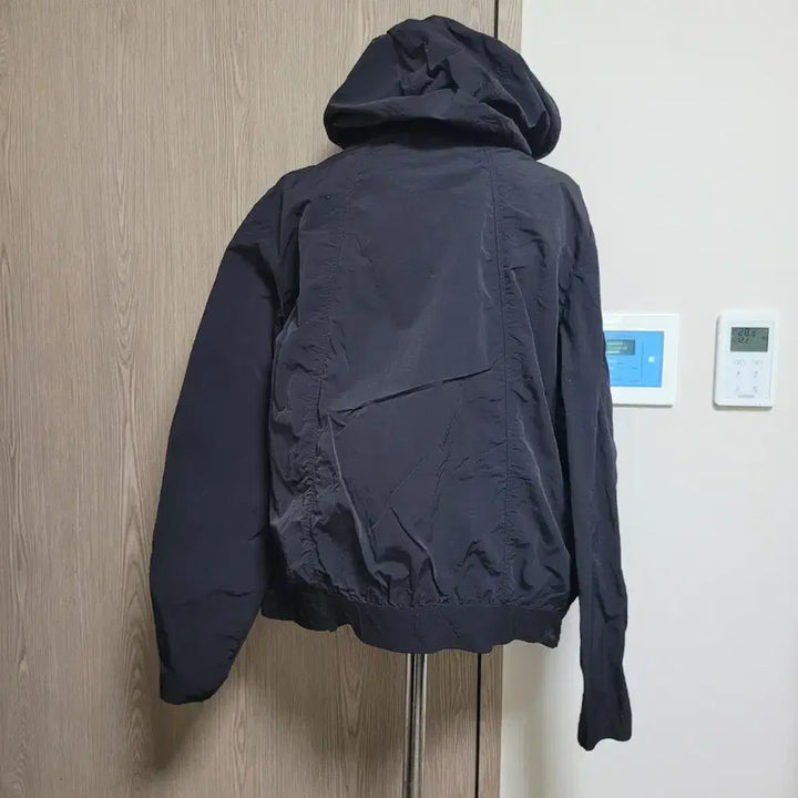 [BUNJANG] Armani Exchange Hooded Windbreaker Jacket Black / 아르마니 익스체인지 후드 바람막이 블랙