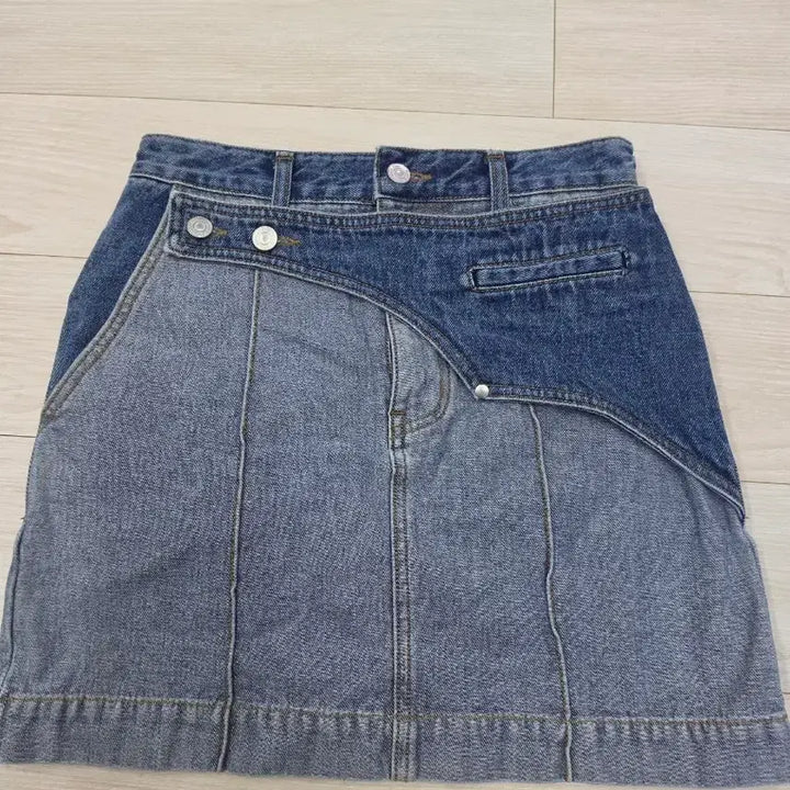 [BUNJANG] Matinkim Patchwork Denim Mini Skirt / 마뗑 킴 패치워크 데님 미니스커트
