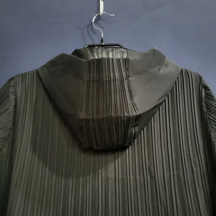 [BUNJANG] Unknown Brand Pleated Pocono Fabric Jacket / 후드 플리츠 포코노천 자켓