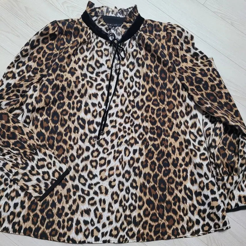 [BUNJANG] Egoist Leopard Blouse / 에고이스트 레오파드  블라우스