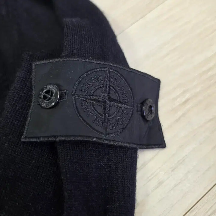 [BUNJANG] Stone Island Navy Knit Sweater / 정품)스톤아일랜드 네이비 니트