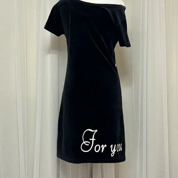 [BUNJANG] Cecil McBee Black Velvet Camellia Mini Dress / 세실맥비 블랙 벨벳 카멜리아 미니 원피스