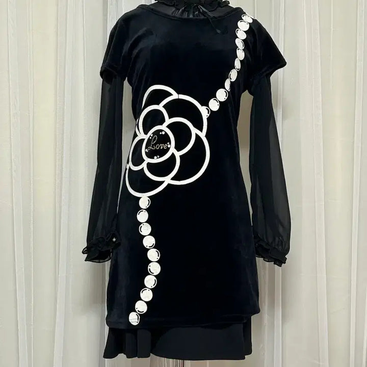 [BUNJANG] Cecil McBee Black Velvet Camellia Mini Dress / 세실맥비 블랙 벨벳 카멜리아 미니 원피스