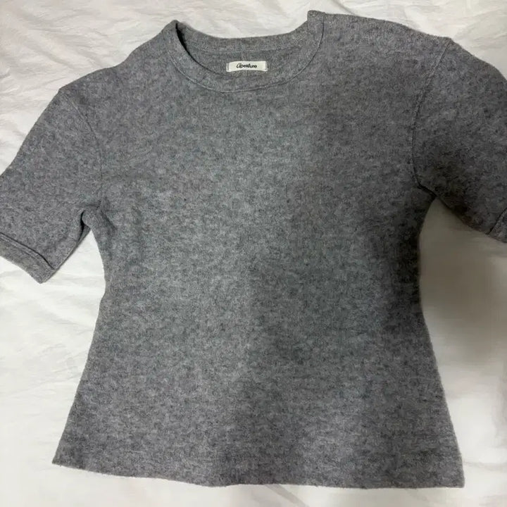 [SOLD OUT] 디애퍼처 70s lady top