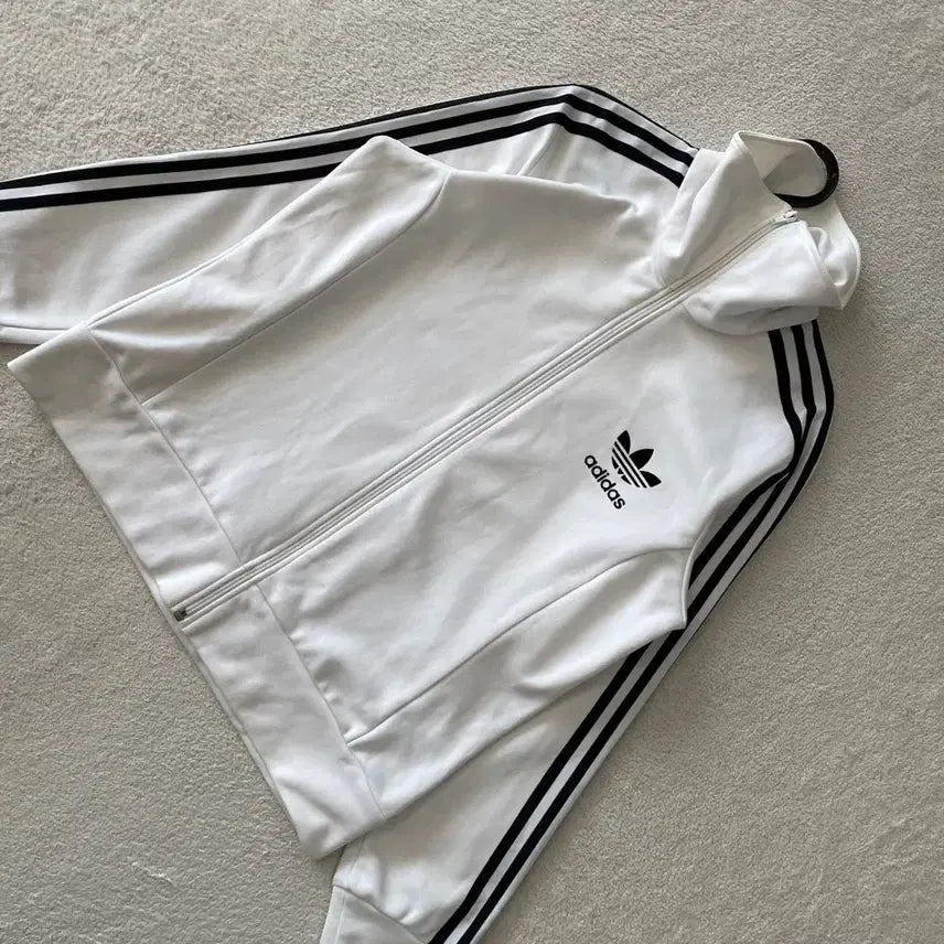 [BUNJANG] Adidas Europa Deluxe White Black Jersey / 100 아디다스 유로파 화이트 디럭스 흰검 져지