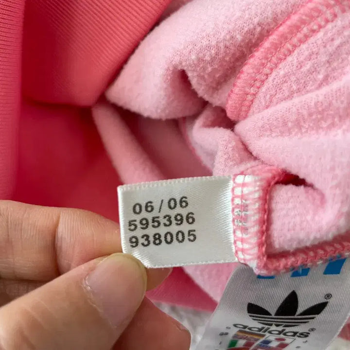 [BUNJANG] Adidas Supergirl Pink Jersey / 85 아디다스 슈퍼걸 핑크 져지 유로파 딸기우유