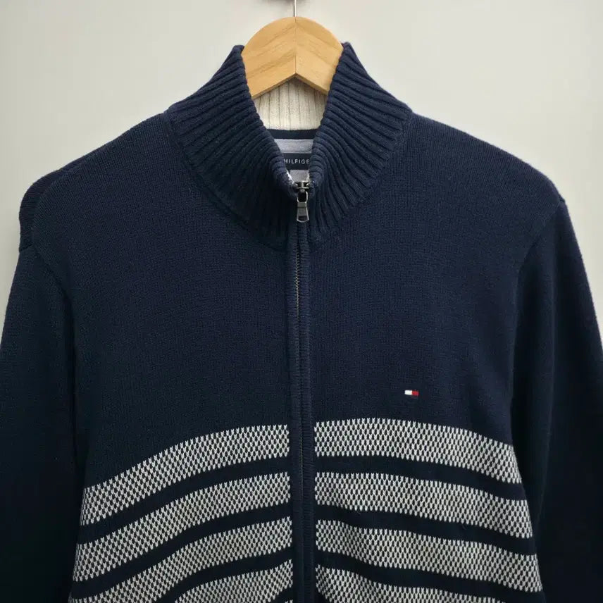 [BUNJANG] Tommy Hilfiger Navy Stripe Knit Zip-Up / [M] 타미힐피거 네이비 스트라이프 니트 집업