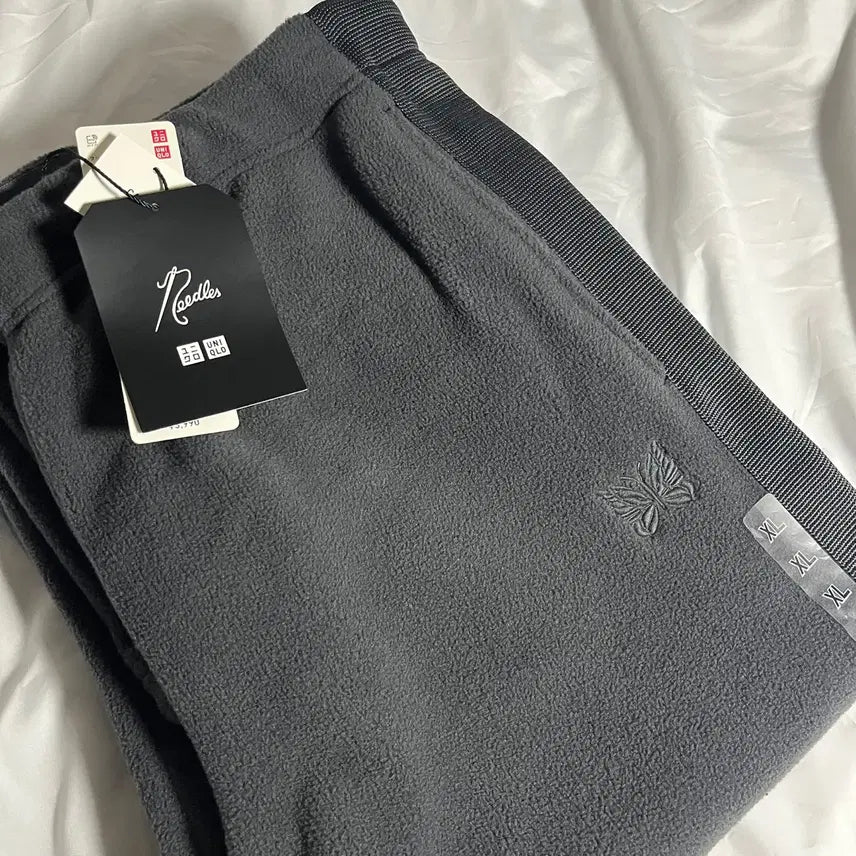 [BUNJANG] Uniqlo x Needles Fleece Pants / Uniqlo x Needles . 플리스팬츠 (새상품)