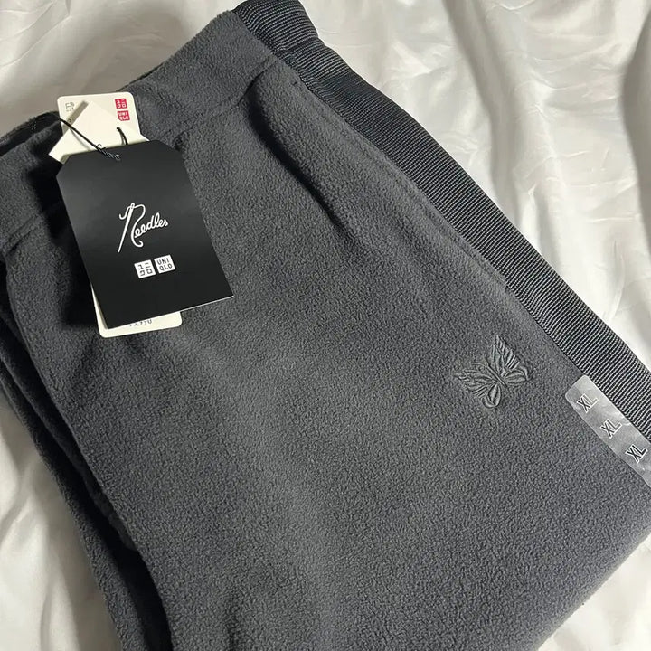 [BUNJANG] Uniqlo x Needles Fleece Pants / Uniqlo x Needles . 플리스팬츠 (새상품)
