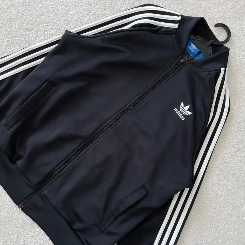 [BUNJANG] Adidas Superstar Black Jersey (Size 110) / 110 아디다스 슈퍼스타 블랙 져지