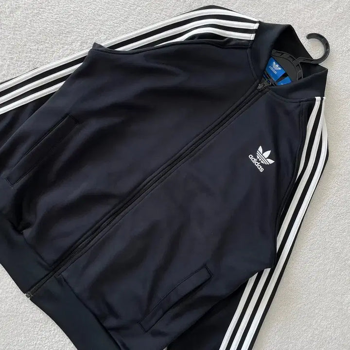 [BUNJANG] Adidas Superstar Black Jersey (Size 110) / 110 아디다스 슈퍼스타 블랙 져지