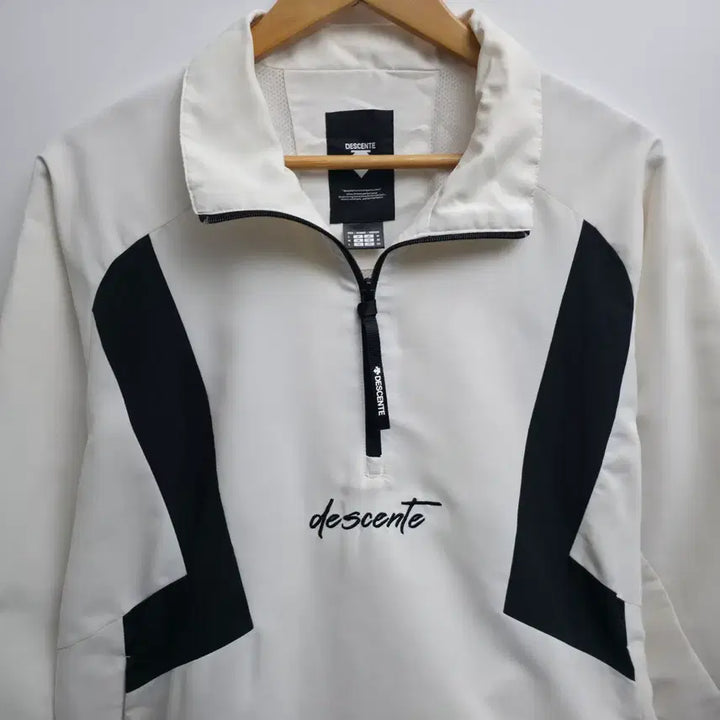 [BUNJANG] Descente White Anorak Windbreaker / [L] 데상트 화이트 아노락 바람막이