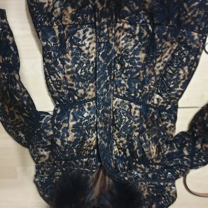 [BUNJANG] Maxcartigio Floral Mesh Padded Jacket / 겉감 플라워망사로 예쁜패딩 85  키160  막스까르띠지오