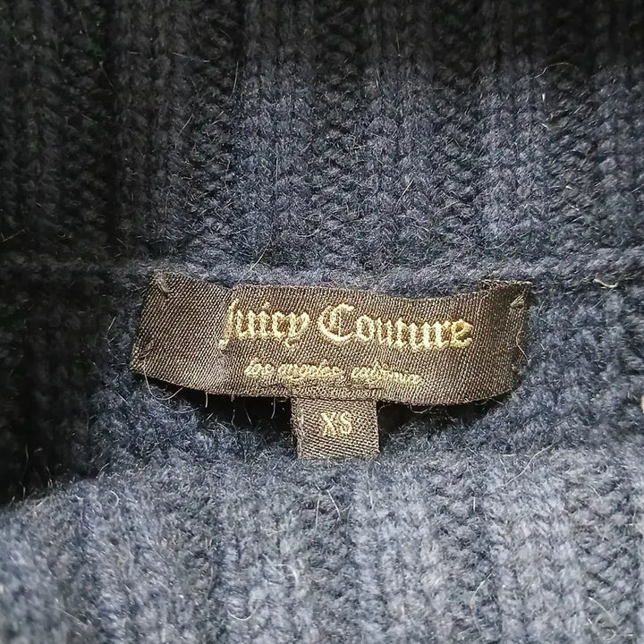 [BUNJANG] Juicy Couture Navy Cable Knit Top / 쥬시꾸띠르 네이비 케이블 니트 7부 소매