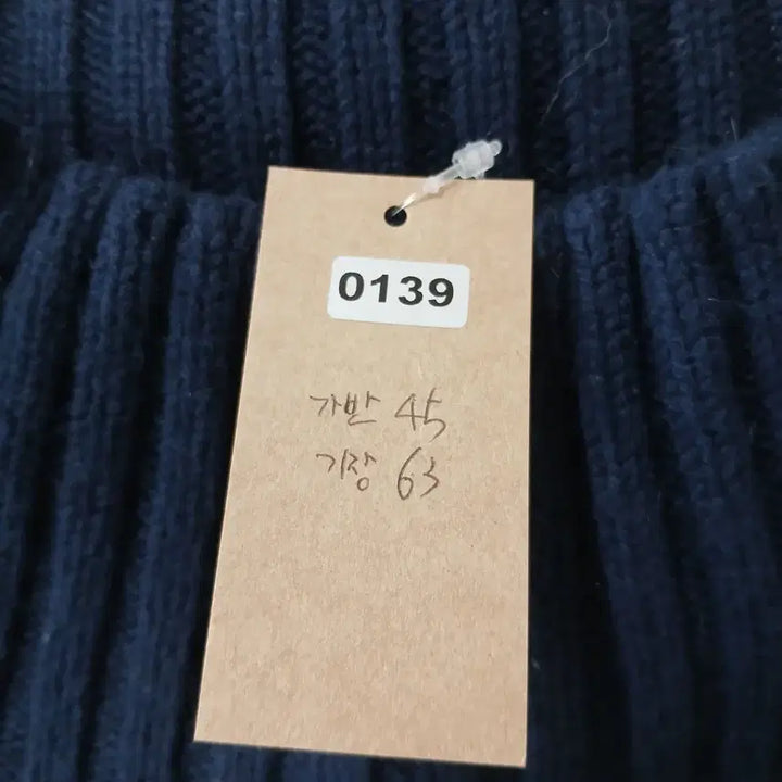 [BUNJANG] Juicy Couture Navy Cable Knit Top / 쥬시꾸띠르 네이비 케이블 니트 7부 소매