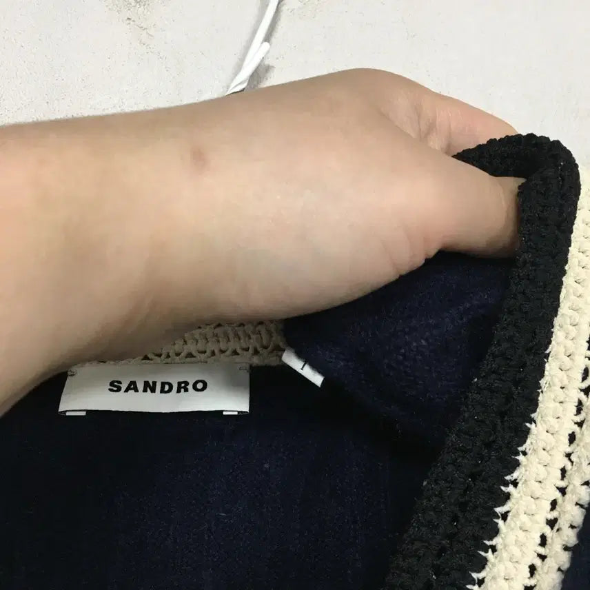 [SOLD OUT] SANDRO 산드로 케이블 니트 가디건 1