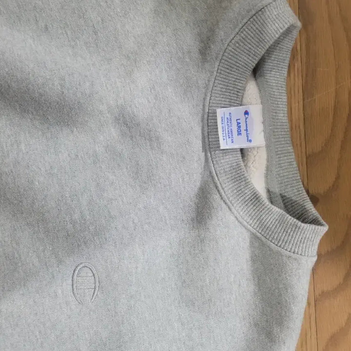 [SOLD OUT] 챔피온 회색 맨투맨 티셔츠