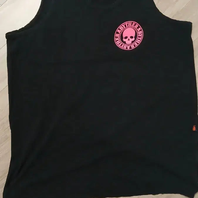 [BUNJANG] By The R Black Skull Print Tank Top / By The R 바이더알 나시 블랙 스컬 프린팅 사용감있음 트임약간뜯김