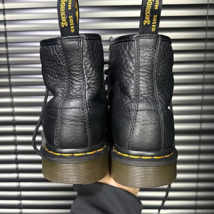 [BUNJANG] Dr. Martens 101 6-Hole Leather Boots (UK5) / 닥터마틴 101 6홀 가죽 부츠 레더 240 무광 빈티지 uk5 블랙
