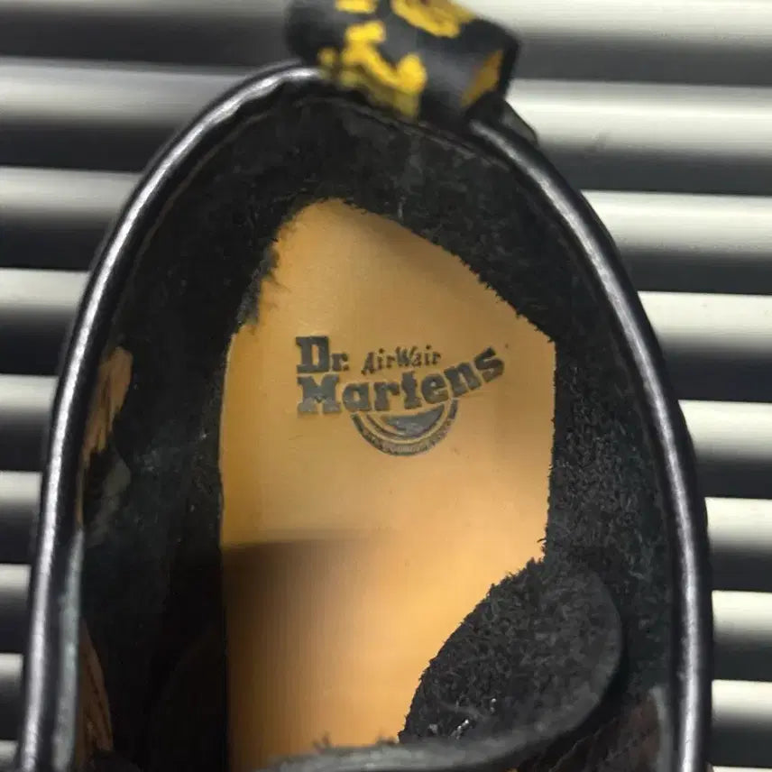 [BUNJANG] Dr. Martens 101 6-Hole Leather Boots (UK5) / 닥터마틴 101 6홀 가죽 부츠 레더 240 무광 빈티지 uk5 블랙