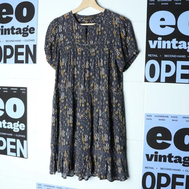 [BUNJANG] Thursday Island Patterned Thin Short-Sleeved Dress / W(S-M) 썰스데이아일랜드 드레스 원피스 패턴 얇은 반팔-17CEA