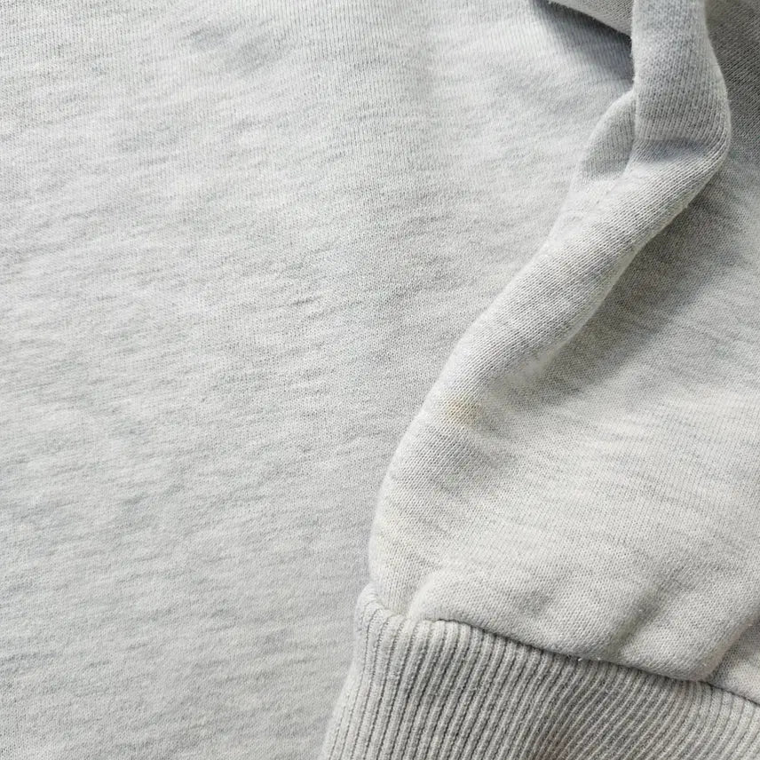[BUNJANG] Discovery Small Logo Fleece Sweatshirt / 100 디스커버리 스몰로고 기모 맨투맨 0326Y