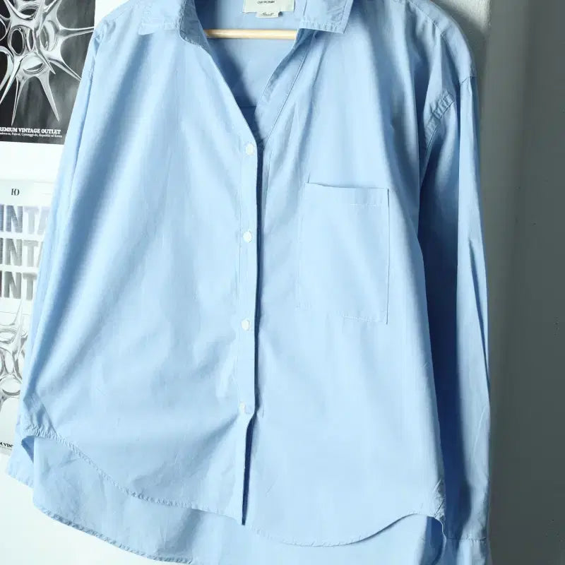 [BUNJANG] Lafarge Store V-Neck Shirt Light Blue / W(S-M) 라퍼지스토어 셔츠 남방 브이넥 연블루 소라 무지-17CF2