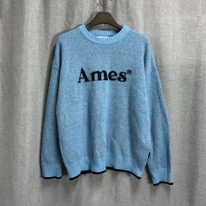 [BUNJANG] Ames Logo Knit Sweater (Sky Blue) / [FREE] Ames 아메스 로고 니트 스웨터 하늘색