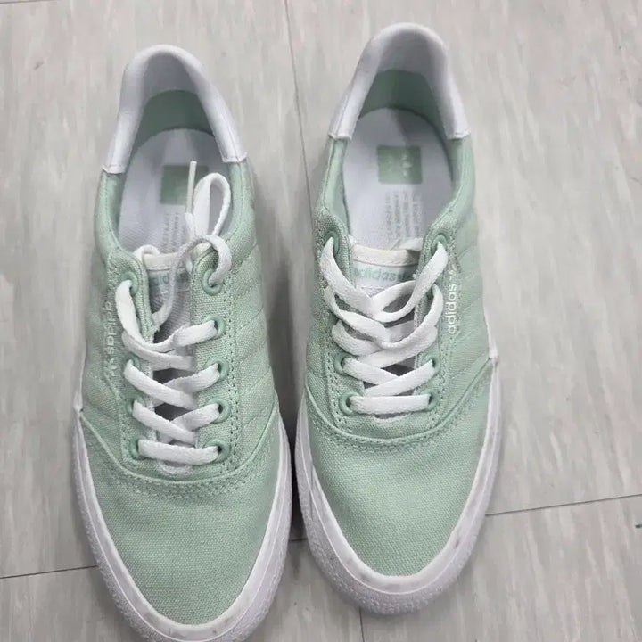 [BUNJANG] Adidas Mint Green Sneakers / 아디다스 민트색 스니커즈 운동화