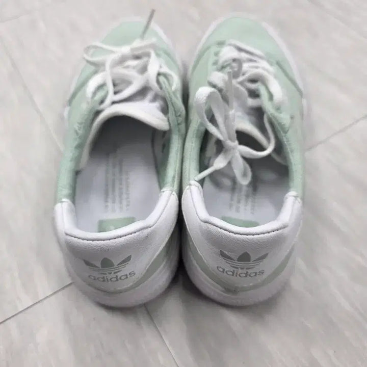 [BUNJANG] Adidas Mint Green Sneakers / 아디다스 민트색 스니커즈 운동화