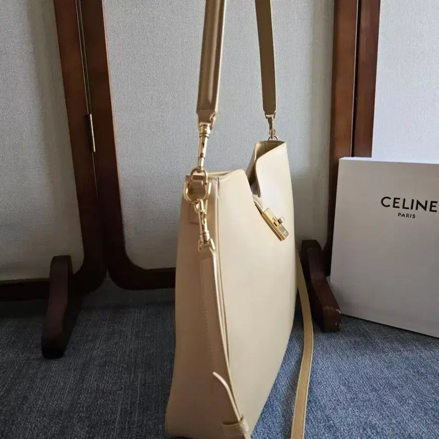 [BUNJANG] Celine Crossbody Shoulder Bag / 셀린 크로스 숄더백