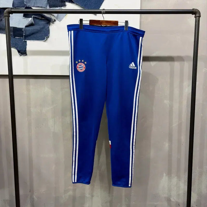 [SOLD OUT] (빅사이즈) 아디다스 축구 바이에른 뮌헨 밴딩 트레이닝 팬츠 바지