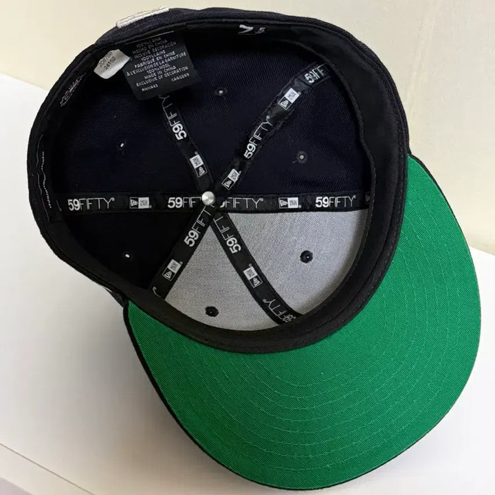[SOLD OUT] 디스이즈네버댓 뉴에라 모자