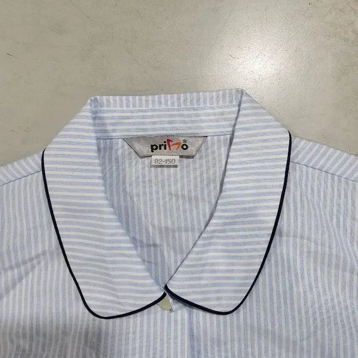[BUNJANG] School Uniform Short-Sleeve Shirt - Size 82 / 중고여성 교복반팔셔츠 사이즈 82