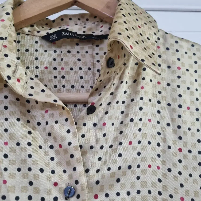 [BUNJANG] ZARA Silk Blouse / 자라. 실크같은 블라우스. 깨끗해요. 가슴단면49
