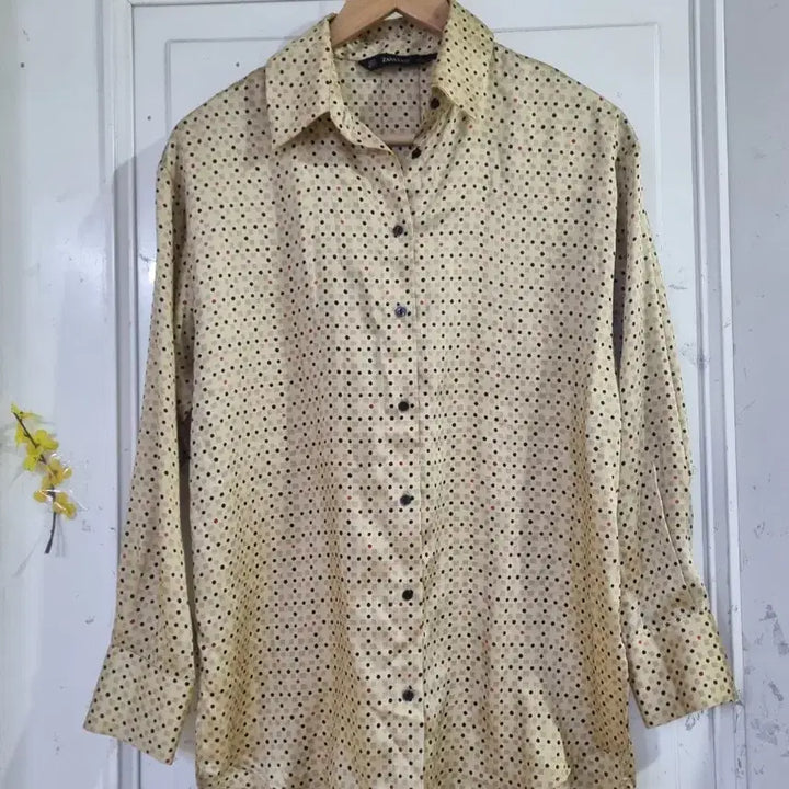 [BUNJANG] ZARA Silk Blouse / 자라. 실크같은 블라우스. 깨끗해요. 가슴단면49