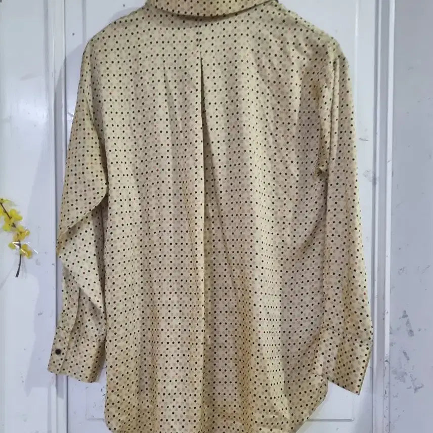 [BUNJANG] ZARA Silk Blouse / 자라. 실크같은 블라우스. 깨끗해요. 가슴단면49