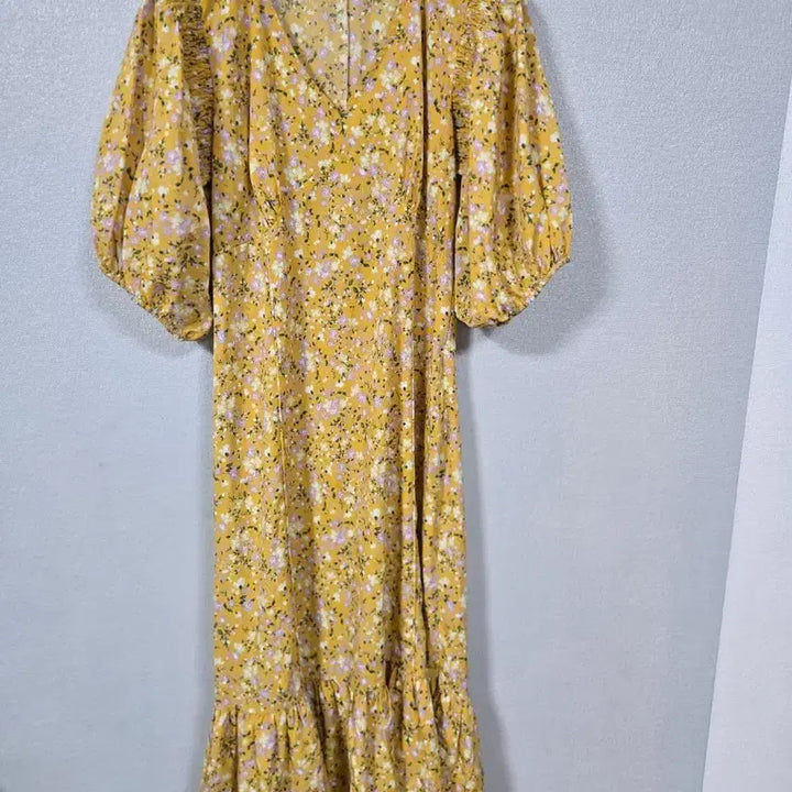 [BUNJANG] Floral Print Shirred Long Dress / 벌룬소매 잔꽃가라 셔링원피스 55