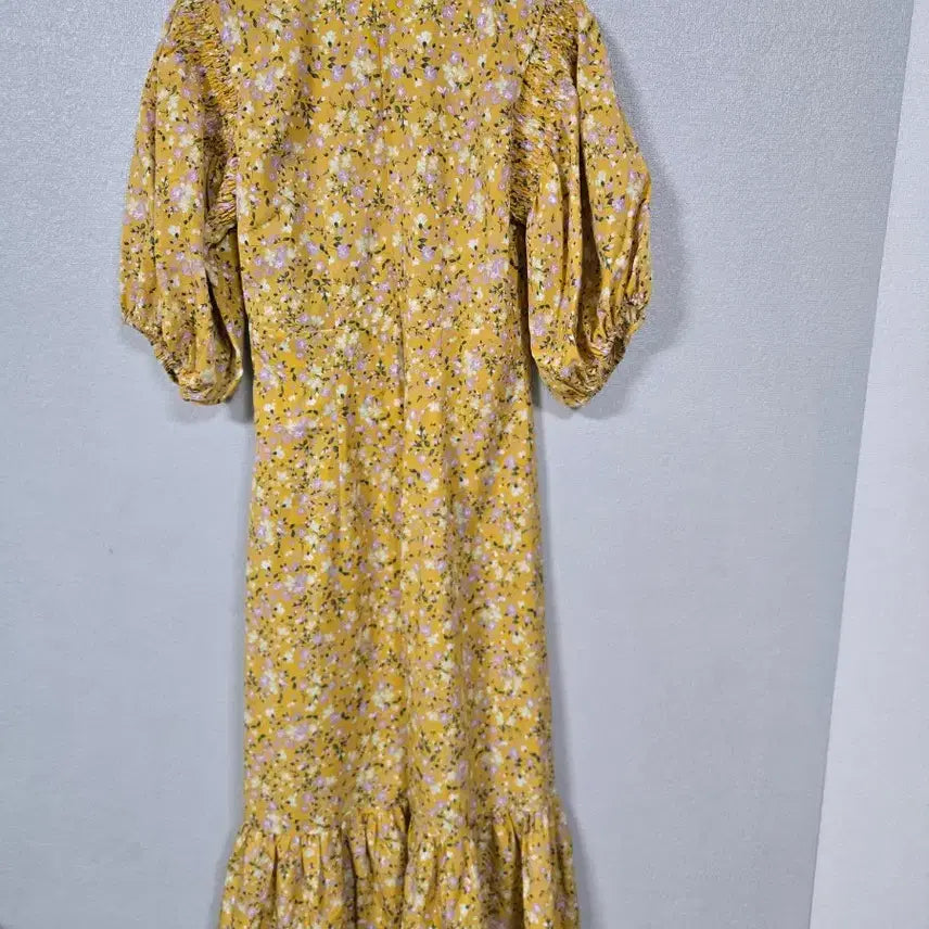 [BUNJANG] Floral Print Shirred Long Dress / 벌룬소매 잔꽃가라 셔링원피스 55
