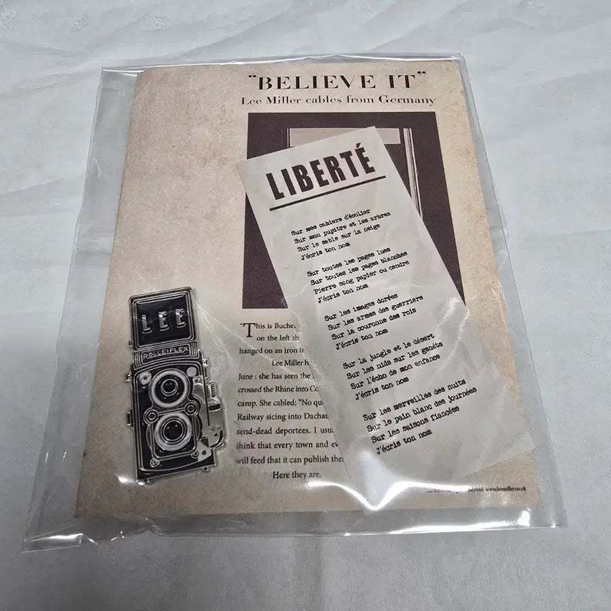 [BUNJANG] Lee Miller Special Badge / 리 밀러 : 카메라를 든 여자 스페셜 뱃지