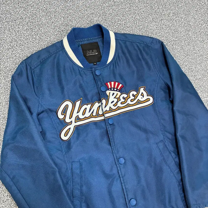 [BUNJANG] MLB New York Yankees Varsity Jacket / <MLB 뉴욕양키스 바시티 자켓> No.1465