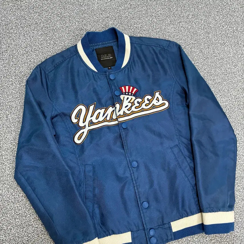 [BUNJANG] MLB New York Yankees Varsity Jacket / <MLB 뉴욕양키스 바시티 자켓> No.1465