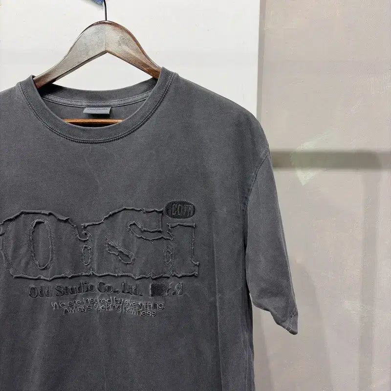 [BUNJANG] Odd Studio Pigment Logo Embroidered T-shirt / (105) 오드스튜디오 스트릿 피그먼트 로고 자수 반팔 티