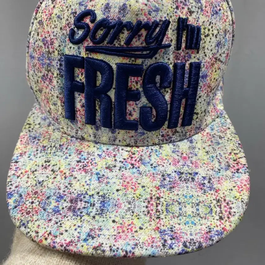 [BUNJANG] New Era Embroidered Lettering Snapback Hat (Medium/Large) / [뉴에라] 자수 레터링 스냅백( (미디엄 라지)